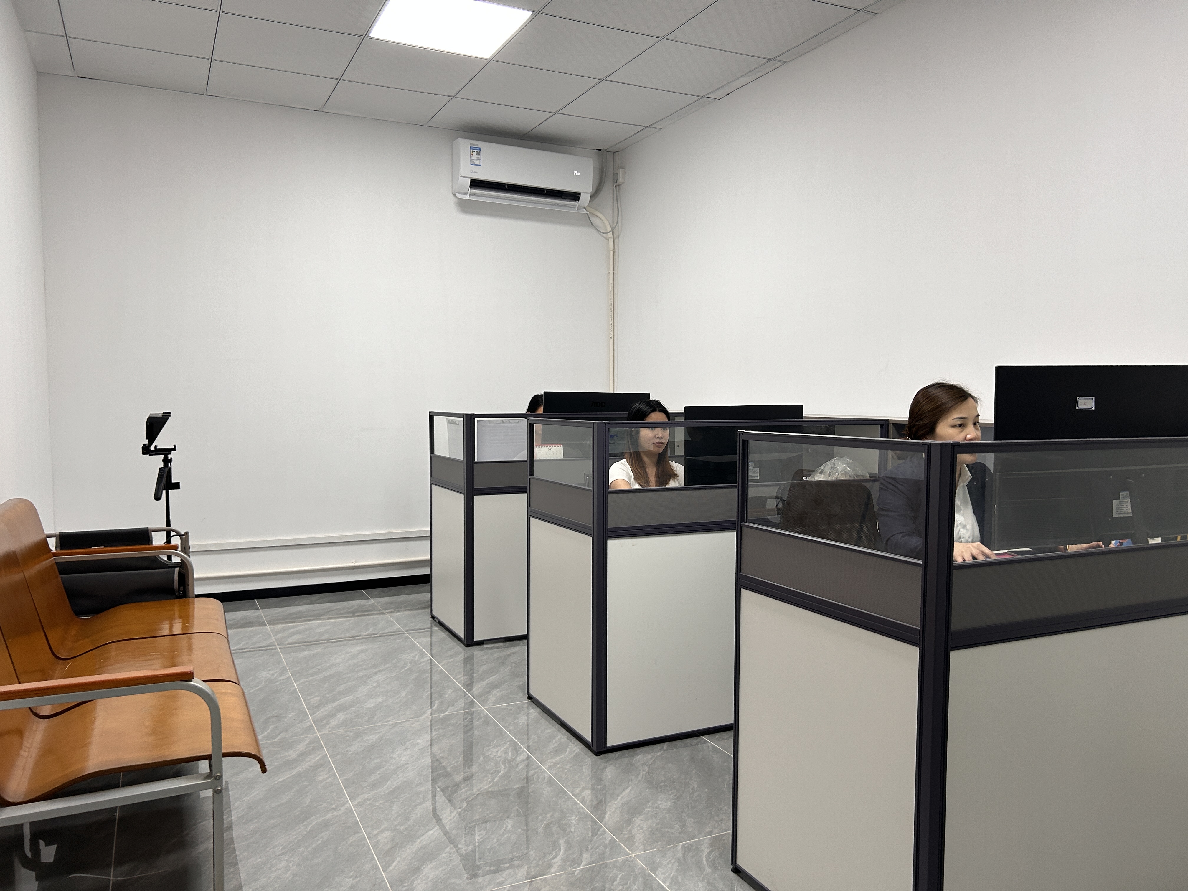 办公亚洲AV蜜桃成人无码久久