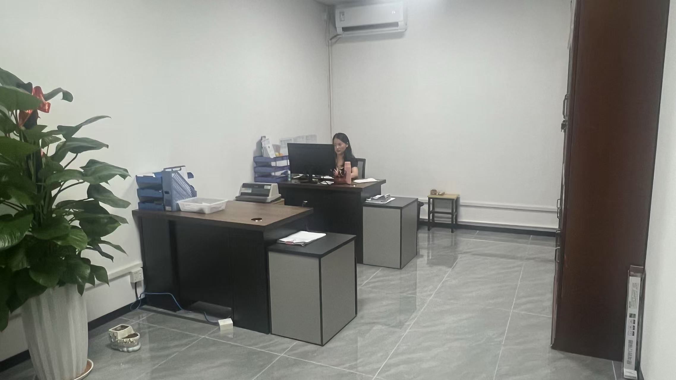 办公亚洲AV蜜桃成人无码久久